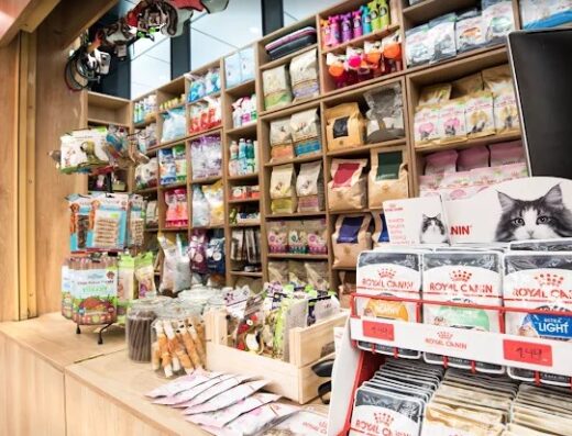 Зоомагазин „Зоозинче Д-р Стефанов – Нечовешки магазин“, кв. Драгалевци