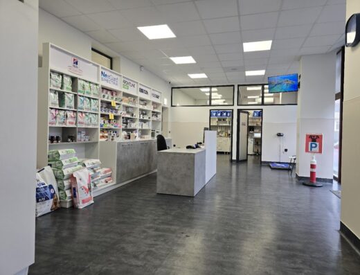 Ветеринарна клиника и зоомагазин „Санте Вита“