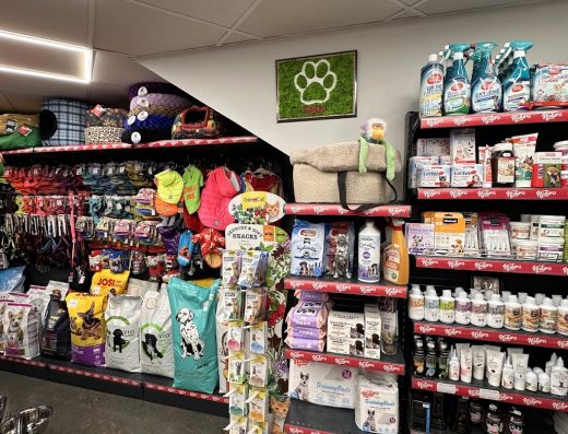 Зоомагазин и груминг салон „PetBox“